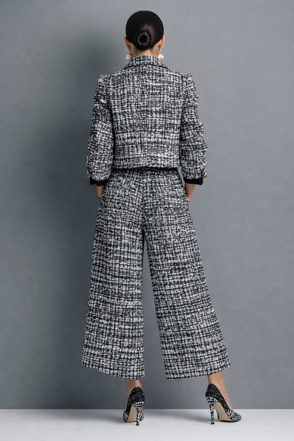 Aveline | Tweed Set for Cooler Days