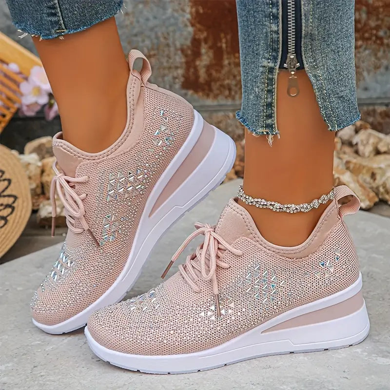 Comfortable orthopedic athletic shoes
