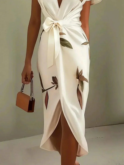 Elin | Elegant wrap dress with a floral print