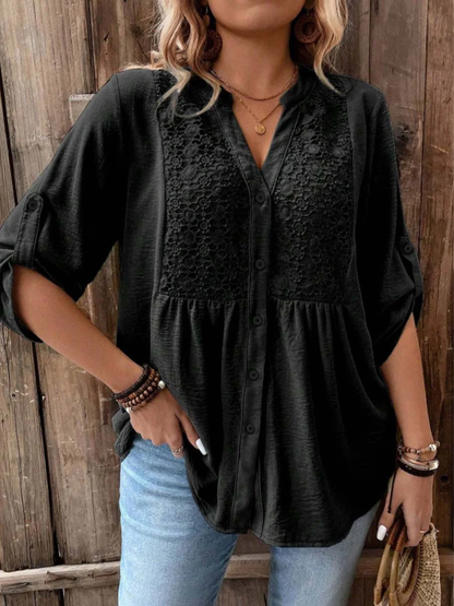 Aveline – Blouse with a V-neck and buttons