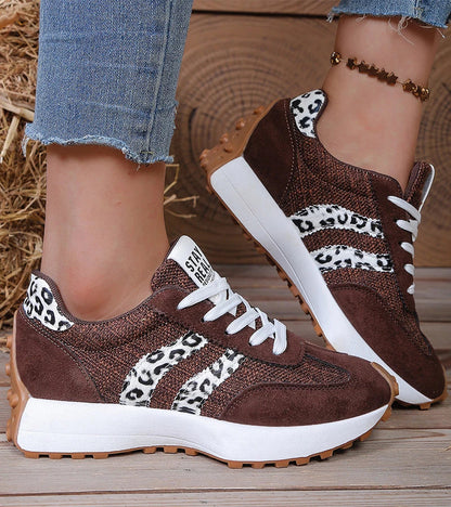 Isla ™ — Stylish sneakers for everyday comfort