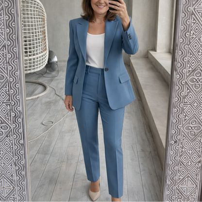 ELIZA | Set with a classic blazer