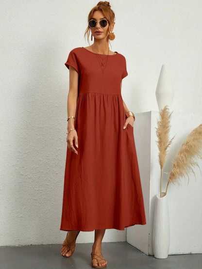 Sofia – An elegant, simple-cut dress