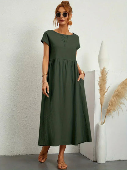 Sofia – An elegant, simple-cut dress