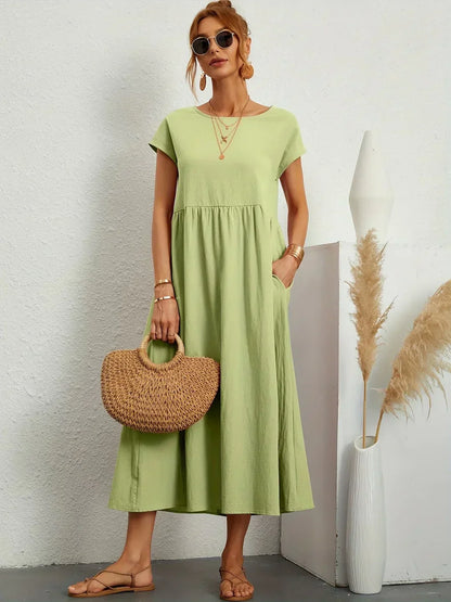 Sofia – An elegant, simple-cut dress