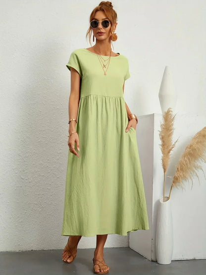 Sofia – An elegant, simple-cut dress