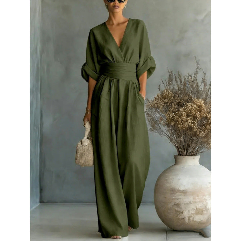 Elegant V-neck jumpsuit made of a linen blend