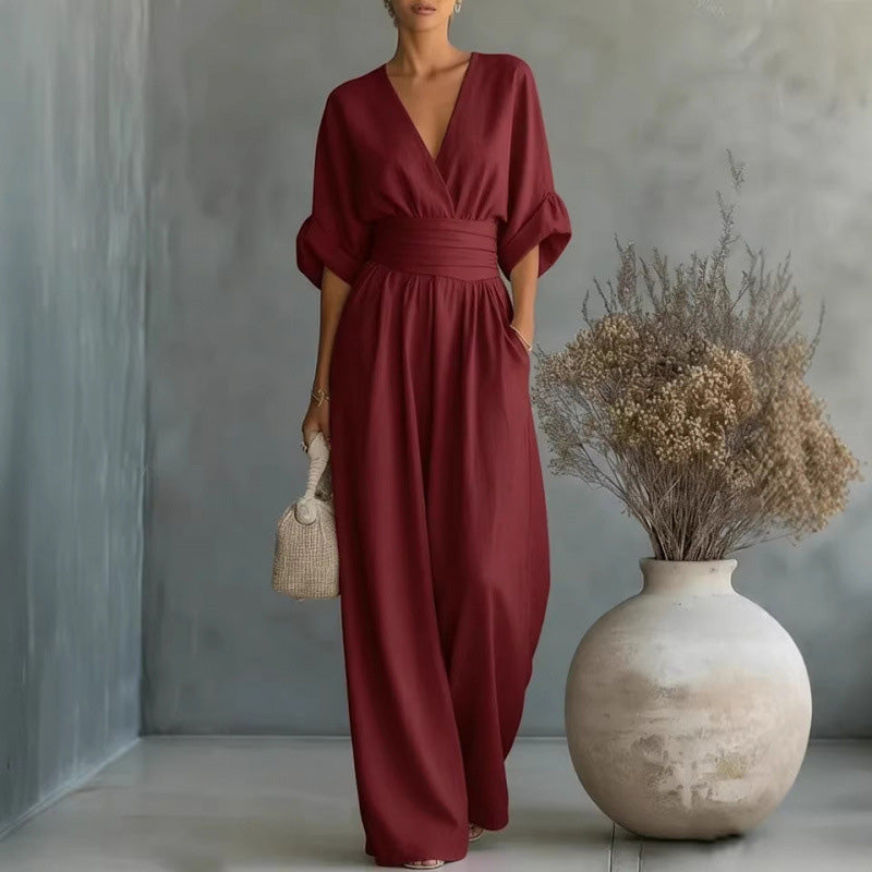 Elegant V-neck jumpsuit made of a linen blend