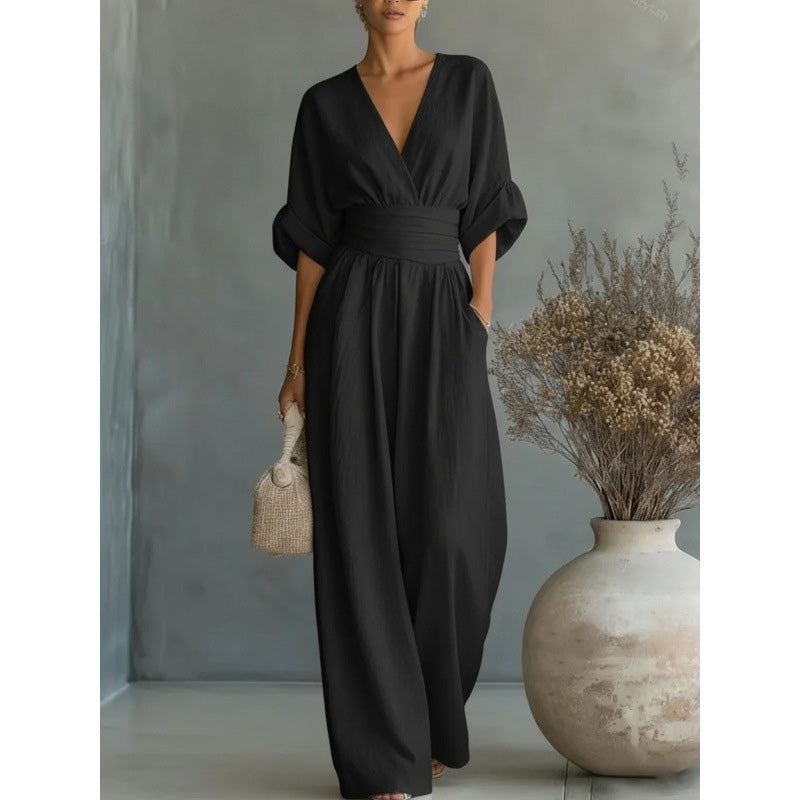 Elegant V-neck jumpsuit made of a linen blend