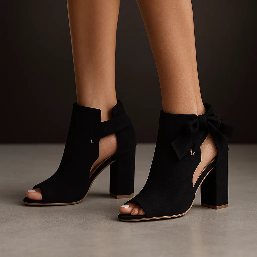 Aveline – Elegant Heeled Sandals